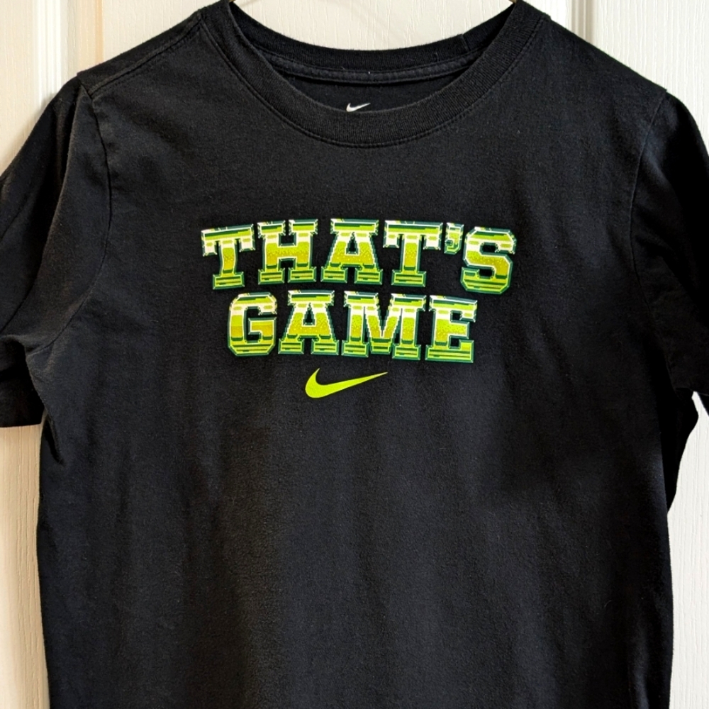 Boys XL Nike T-shirt Black with logo